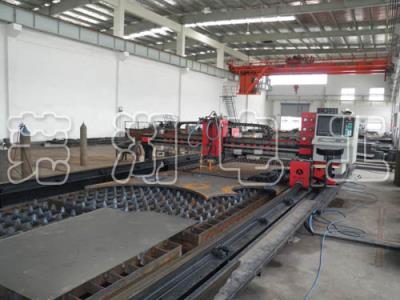 數(shù)控自動切割機(jī)